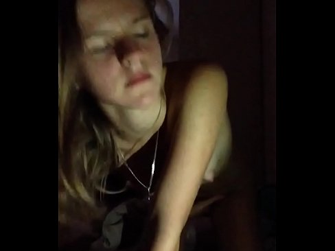 ❤️ Djevojka masturbira i svršava Analni porno kod nas ❤